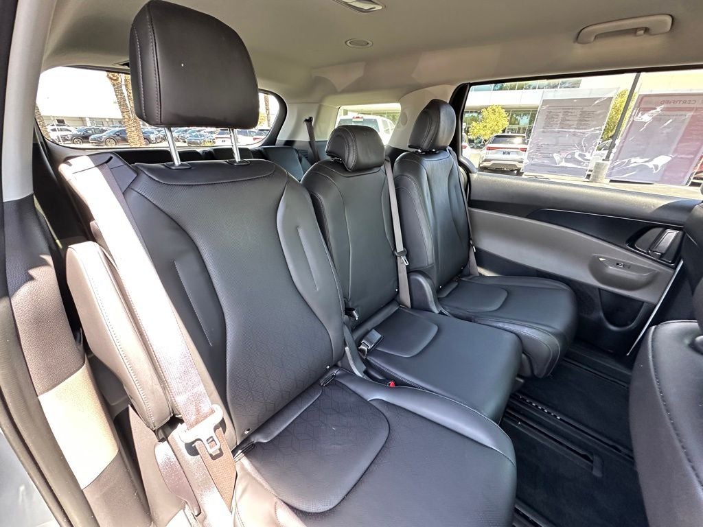 2025 Kia Carnival Hybrid LXS