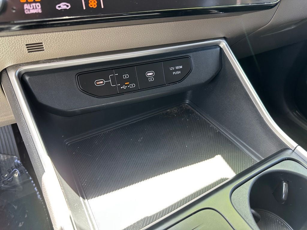 2025 Kia Carnival Hybrid LXS