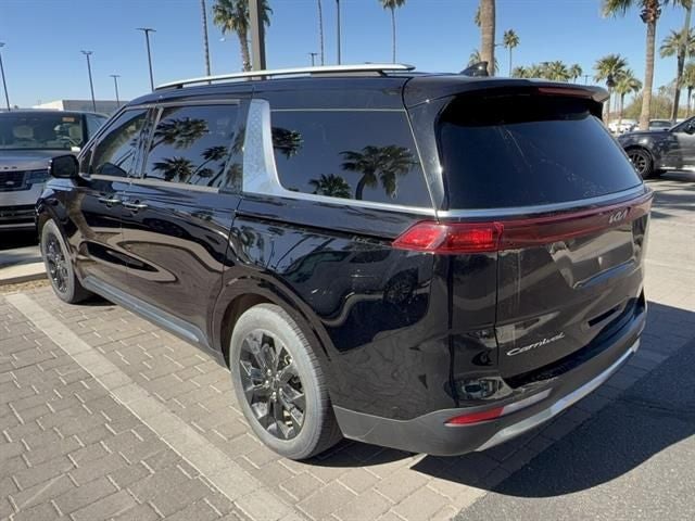 2022 Kia Carnival SX