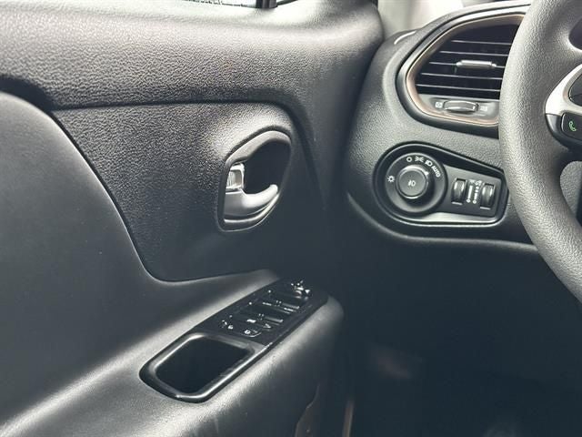 2023 Jeep Renegade Base