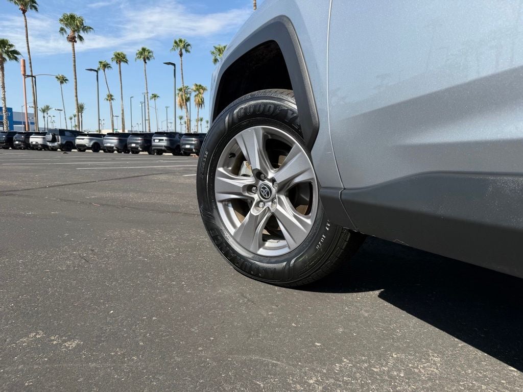 2025 Toyota RAV4 Hybrid LE