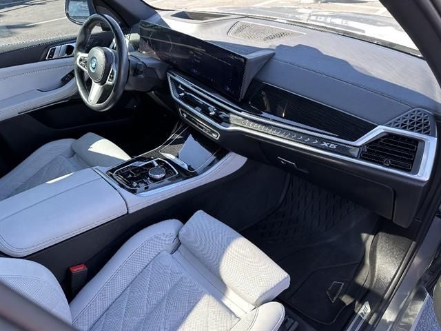 2024 BMW X5 xDrive50e