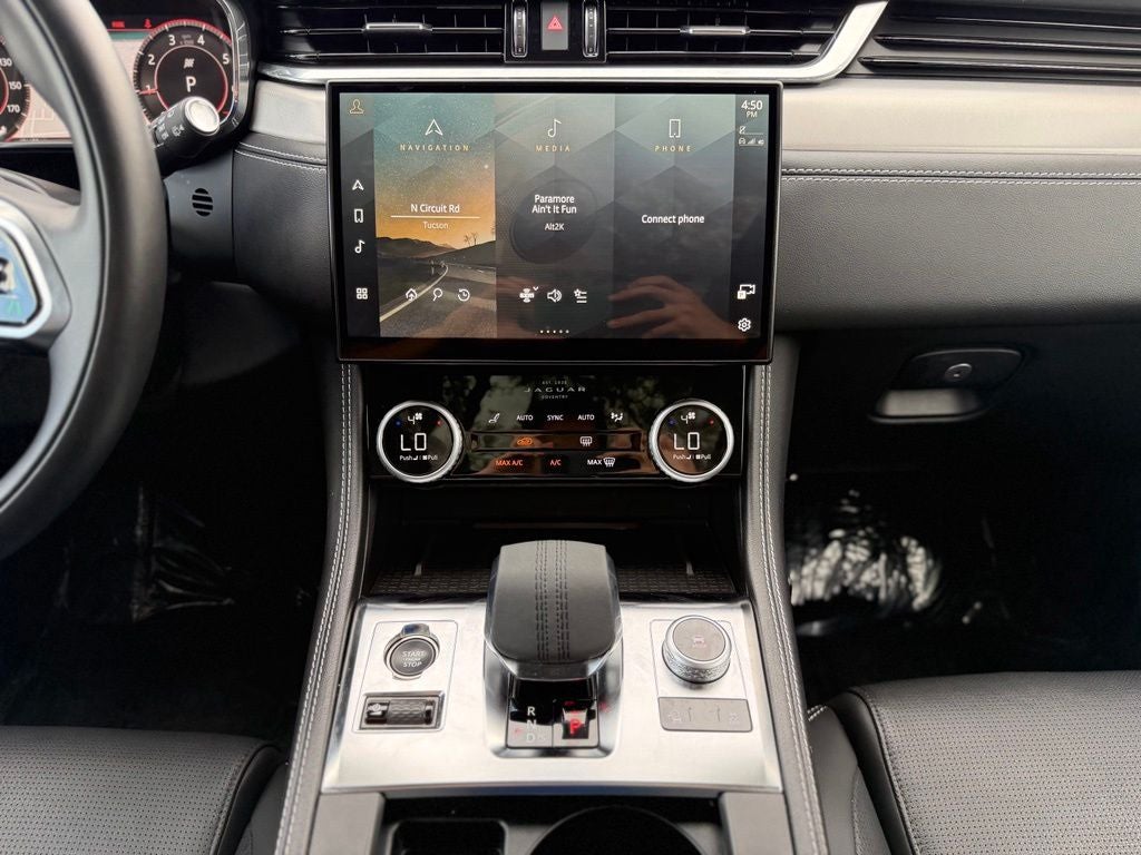 2024 Jaguar F-PACE P400 R-Dynamic S