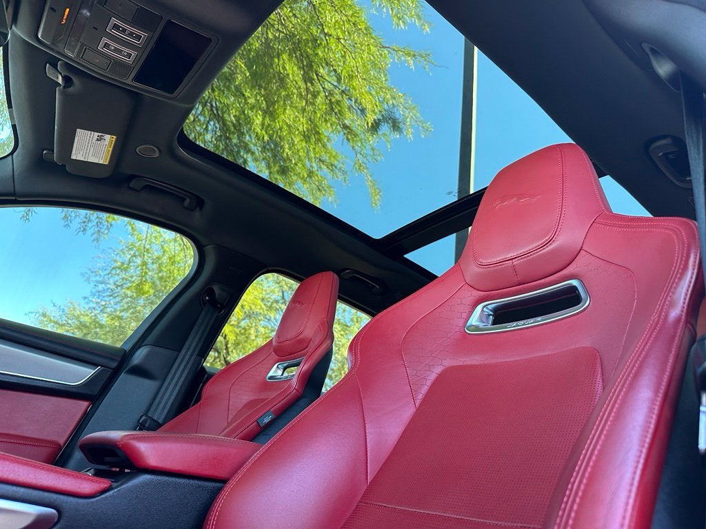 2024 Jaguar F-PACE P400 R-Dynamic S