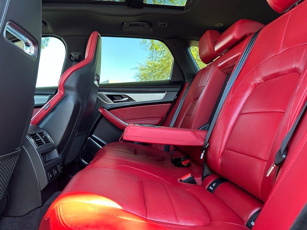 2024 Jaguar F-PACE P400 R-Dynamic S