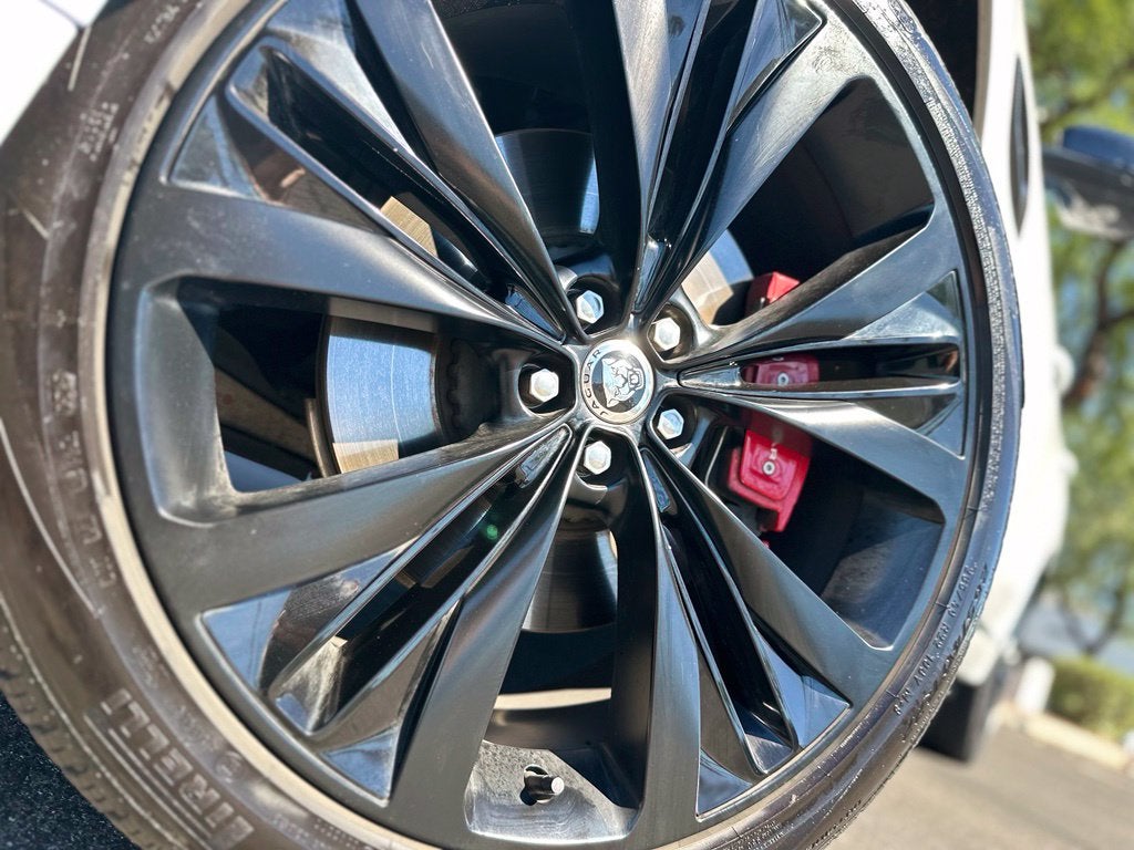 2024 Jaguar F-PACE P400 R-Dynamic S