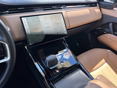2025 Land Rover Range Rover Sport SE
