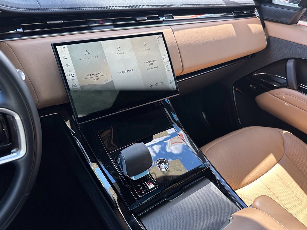 2025 Land Rover Range Rover Sport SE