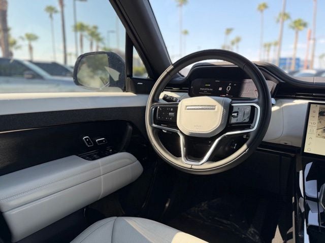 2025 Land Rover Range Rover Sport SE