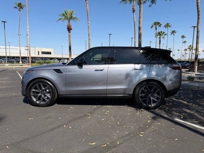 2025 Land Rover Range Rover Sport SE