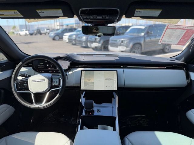 2025 Land Rover Range Rover Sport SE