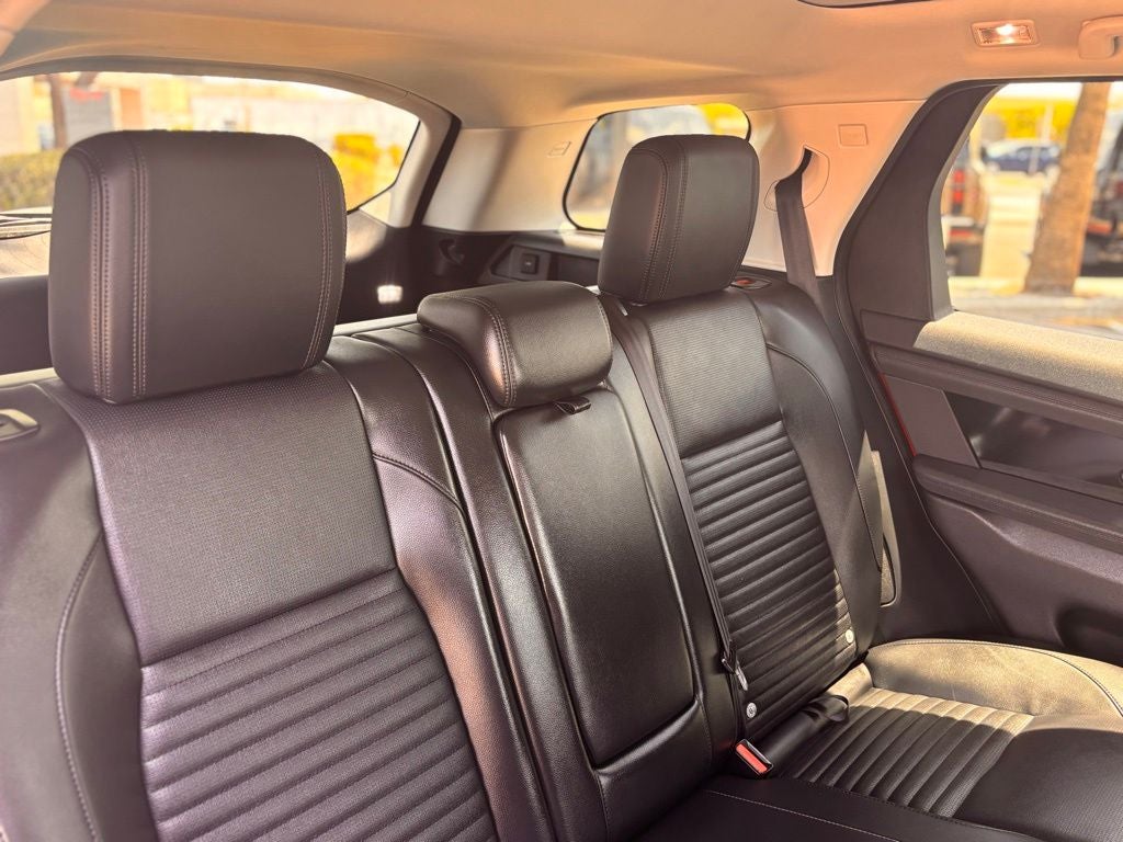 2025 Land Rover Discovery Sport S