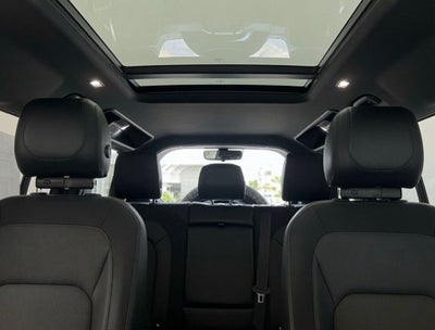 2023 Land Rover Defender 110 X-Dynamic SE