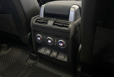 2023 Land Rover Defender 110 X-Dynamic SE
