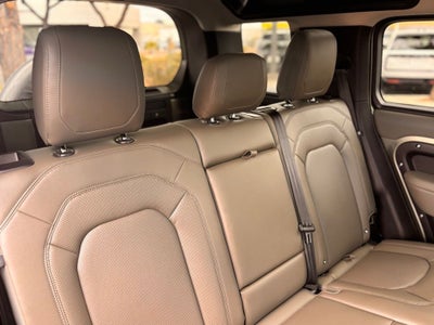 2024 Land Rover Defender 110 X-Dynamic SE
