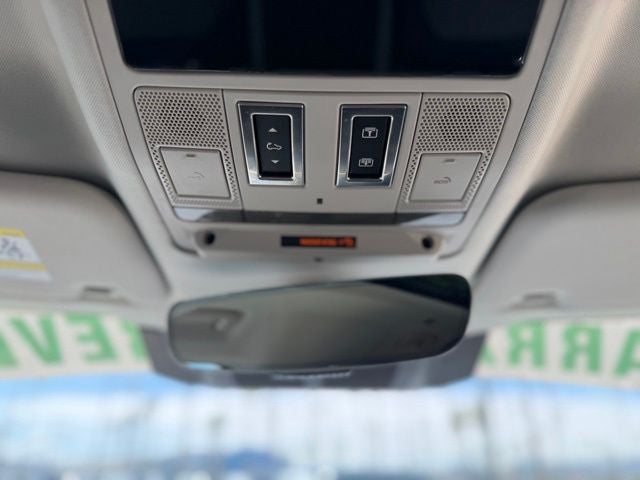 2024 Land Rover Defender 110 X-Dynamic SE