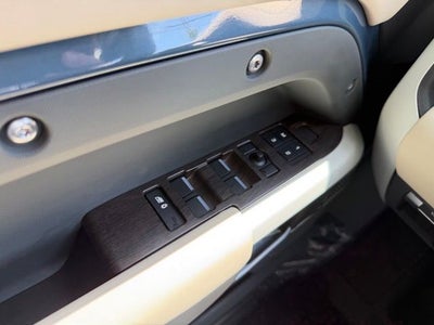 2024 Land Rover Defender 110 X-Dynamic SE