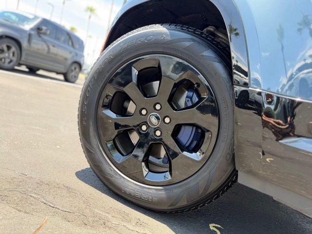 2024 Land Rover Defender 110 X-Dynamic SE