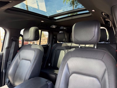 2023 Land Rover Defender 110 X-Dynamic SE