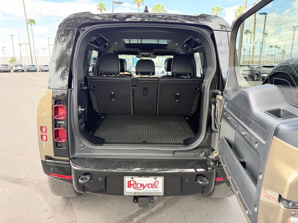 2024 Land Rover Defender 110 X-Dynamic SE