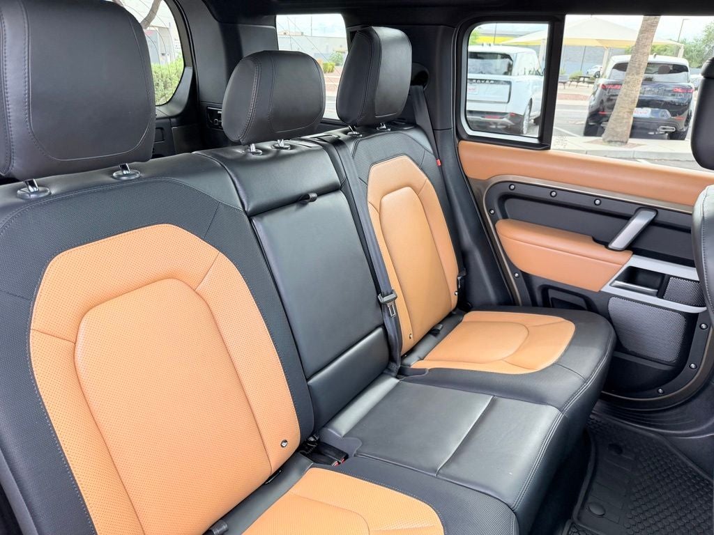 2024 Land Rover Defender 110 X-Dynamic SE
