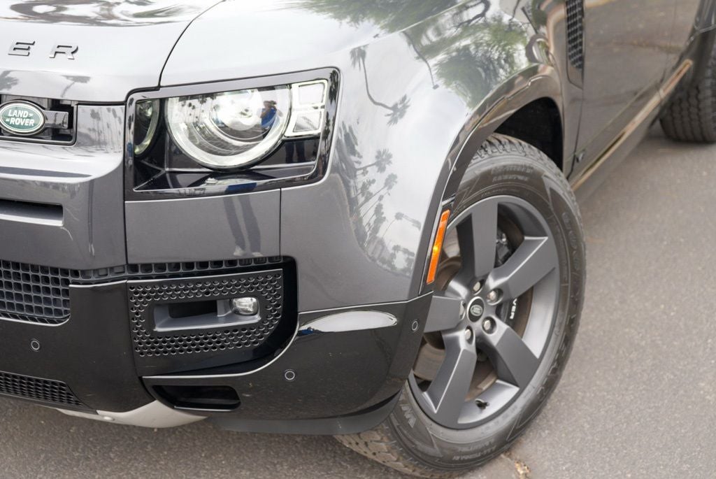 2024 Land Rover Defender 110 V8