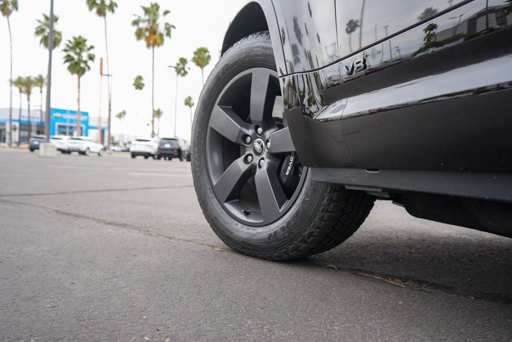 2024 Land Rover Defender 110 V8