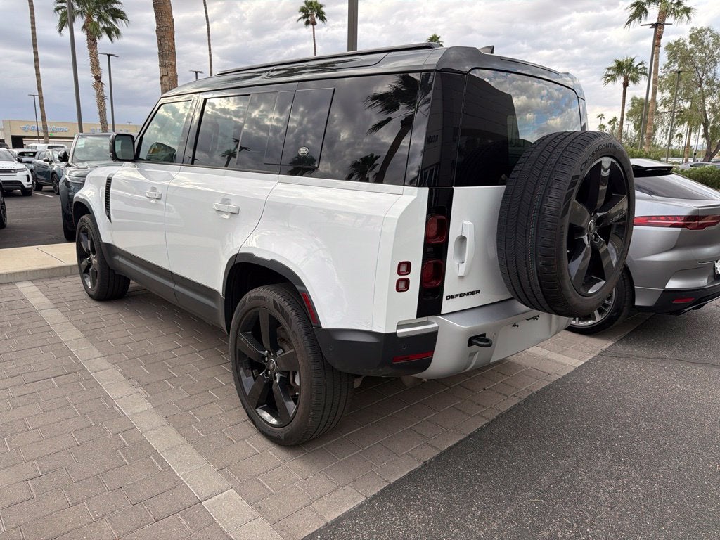 2024 Land Rover Defender 110 S