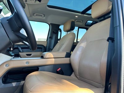 2025 Land Rover Defender 110 S