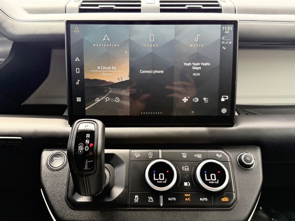 2025 Land Rover Defender 110 S