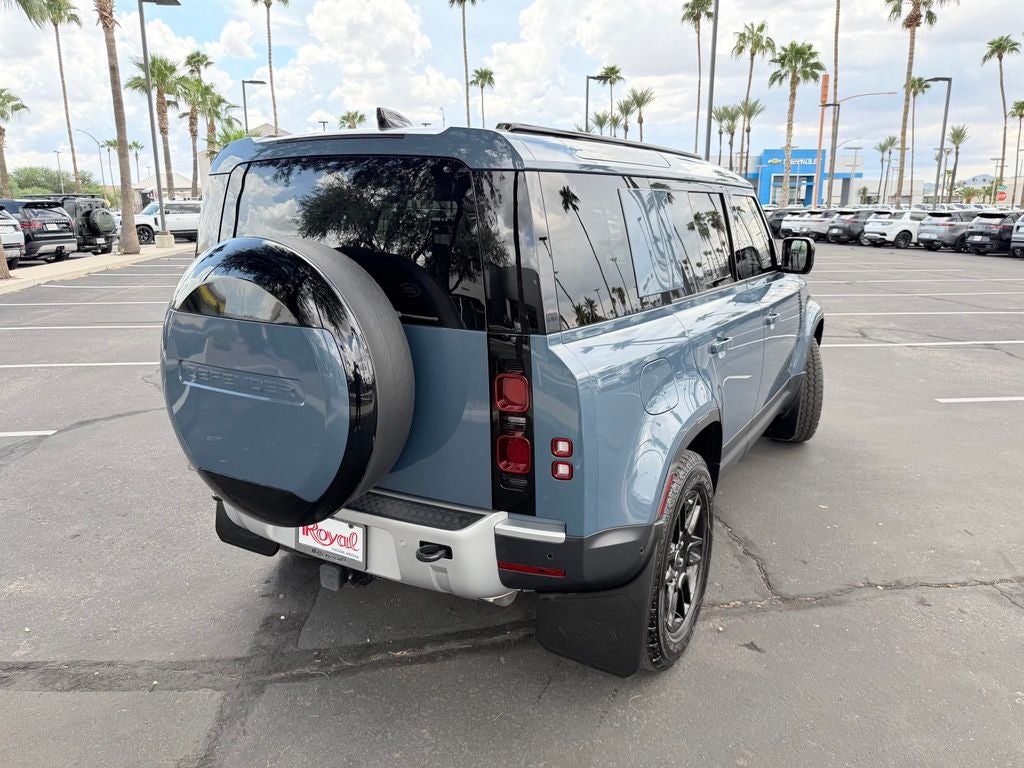 2025 Land Rover Defender 110 S