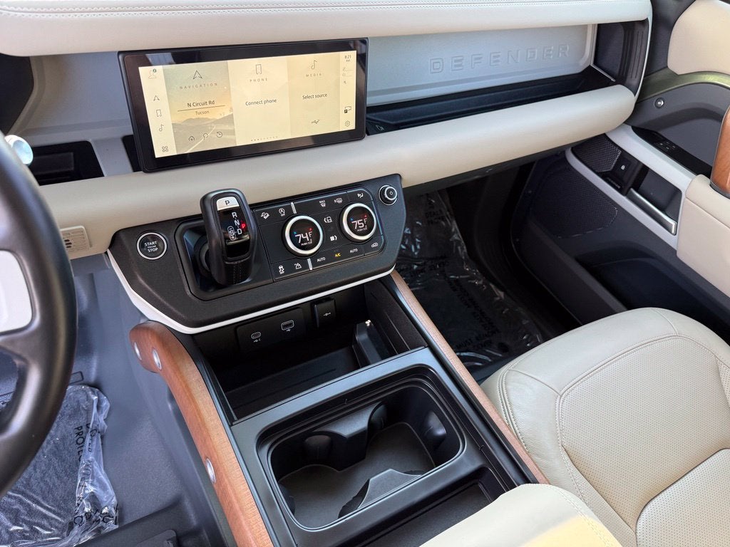 2024 Land Rover Defender 110 S