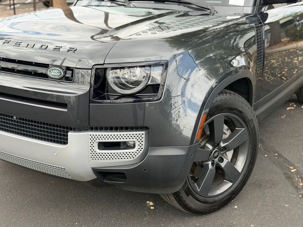 2023 Land Rover Defender 110 SE