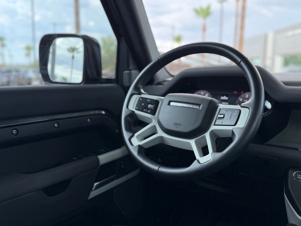 2023 Land Rover Defender 110 SE