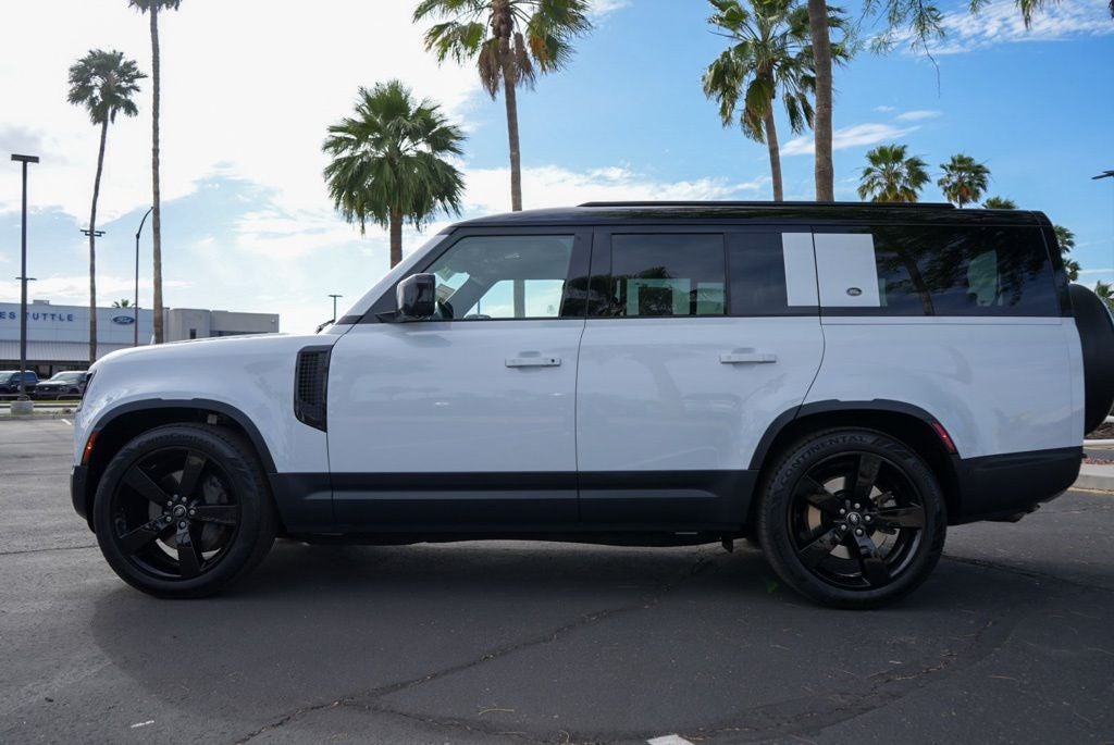 2023 Land Rover Defender 130 SE