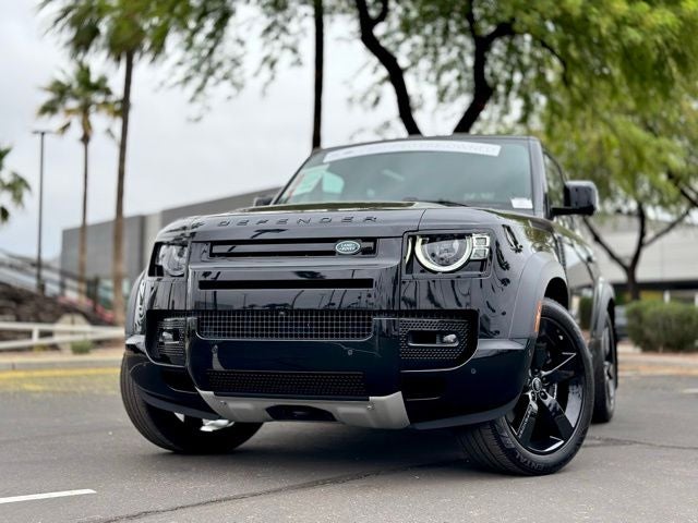 2023 Land Rover Defender 90 V8