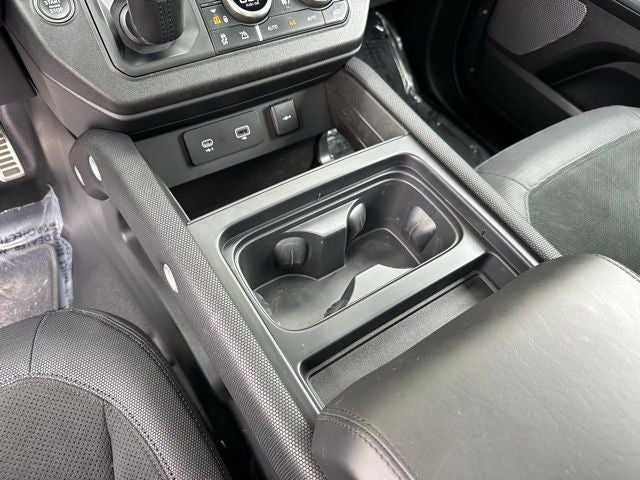 2023 Land Rover Defender 90 V8