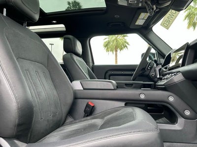 2023 Land Rover Defender 90 V8