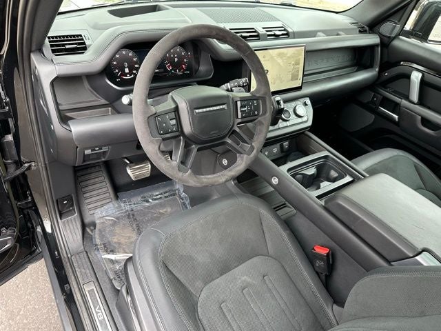 2023 Land Rover Defender 90 V8
