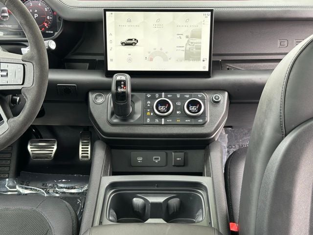2023 Land Rover Defender 90 V8