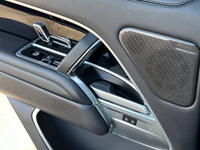 2025 Land Rover Range Rover Plug-In Hybrid Autobiography
