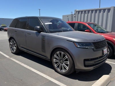 2023 Land Rover Range Rover SE