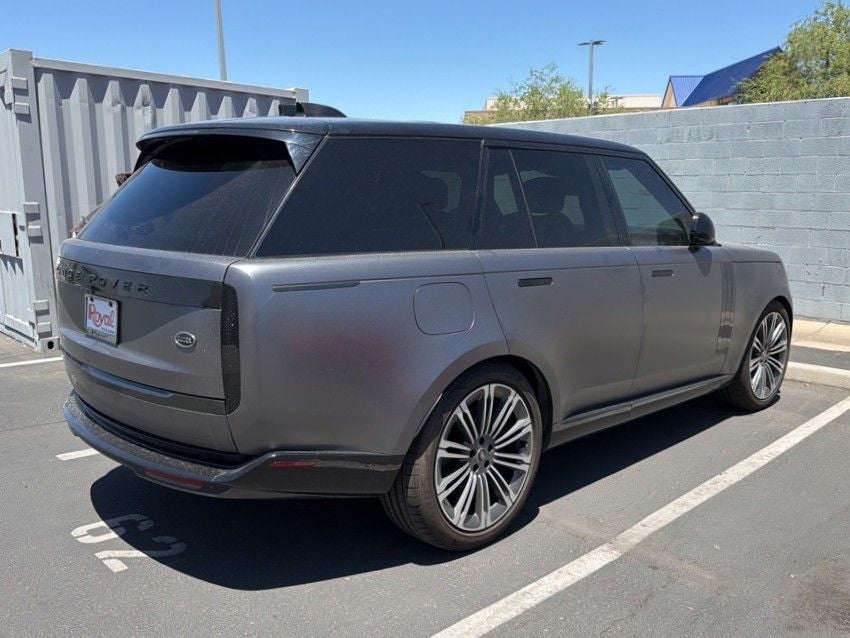 2023 Land Rover Range Rover SE