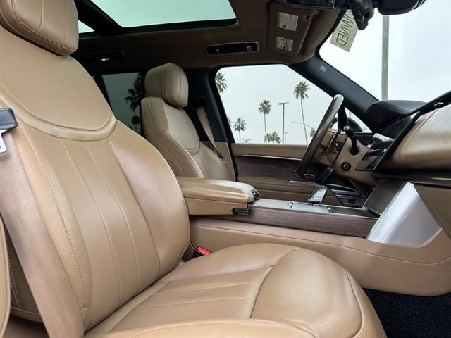 2025 Land Rover Range Rover Plug-In Hybrid SE