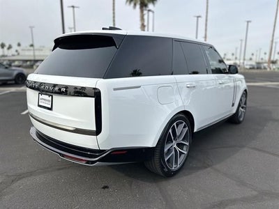 2025 Land Rover Range Rover Plug-In Hybrid SE