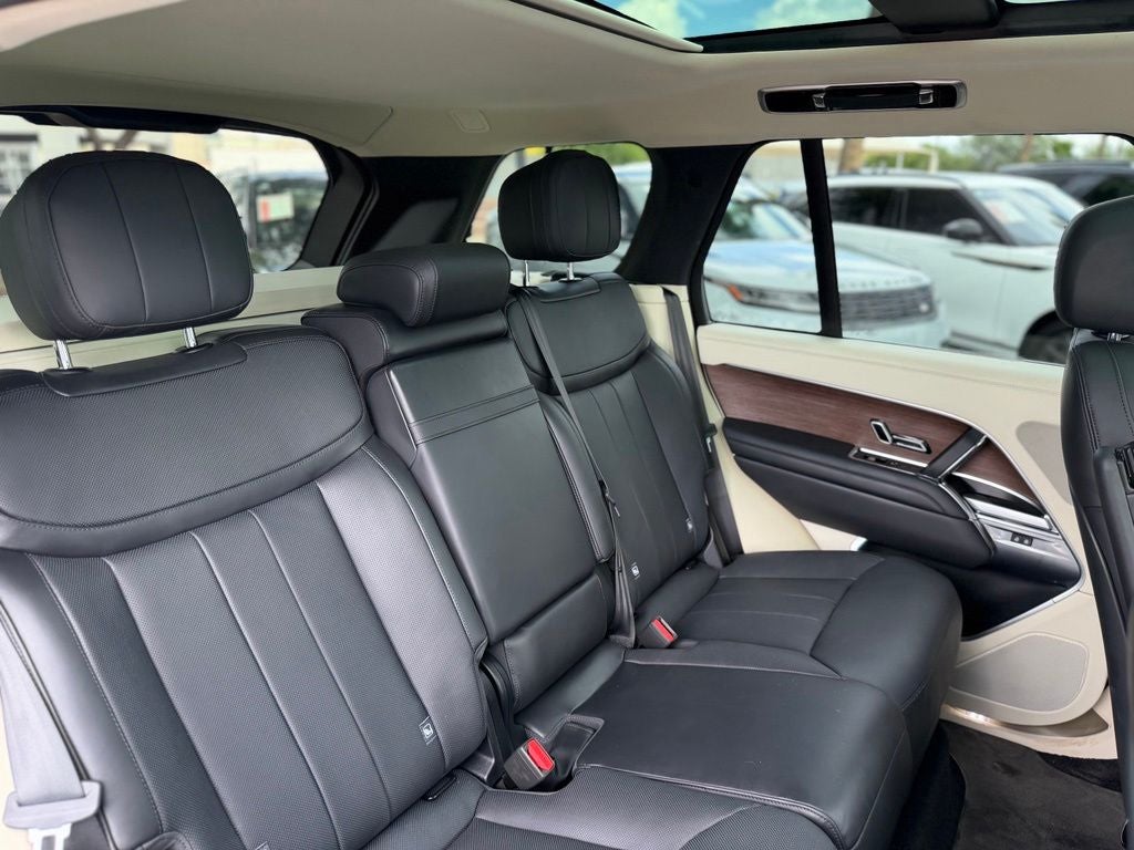 2024 Land Rover Range Rover SE