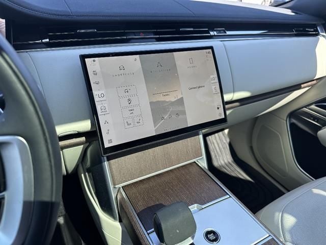 2025 Land Rover Range Rover SE