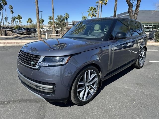 2025 Land Rover Range Rover SE