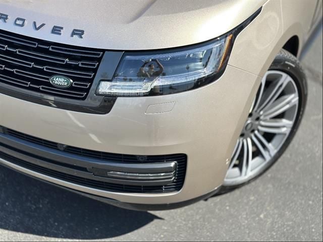 2025 Land Rover Range Rover SE