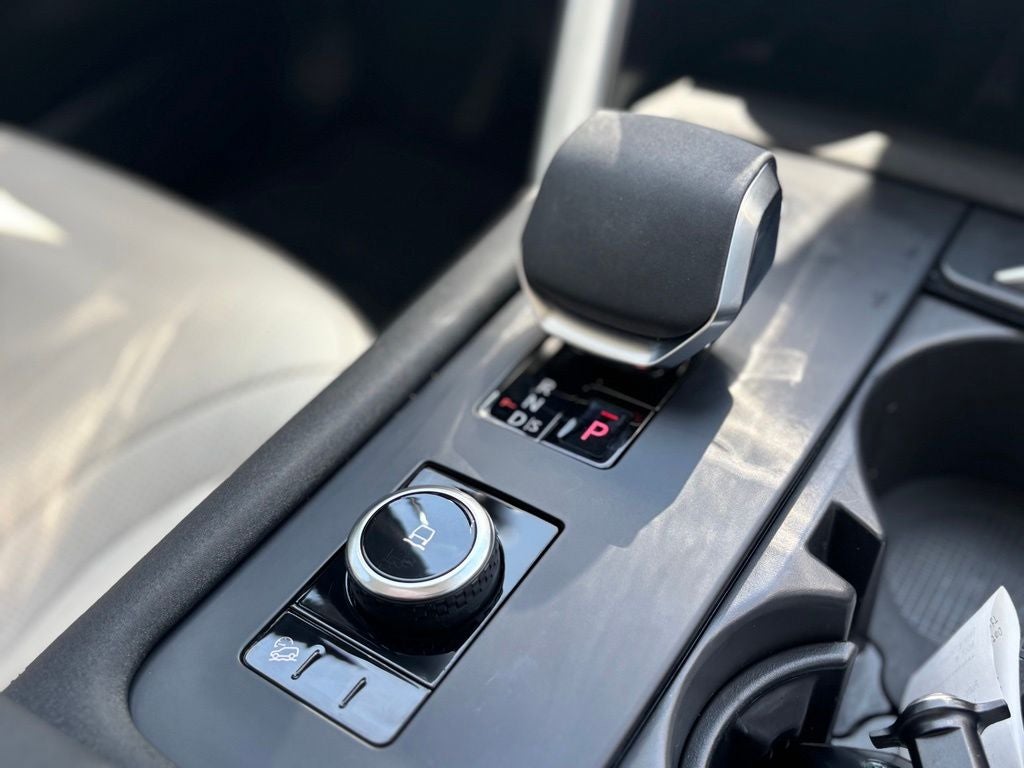 2025 Land Rover Discovery S
